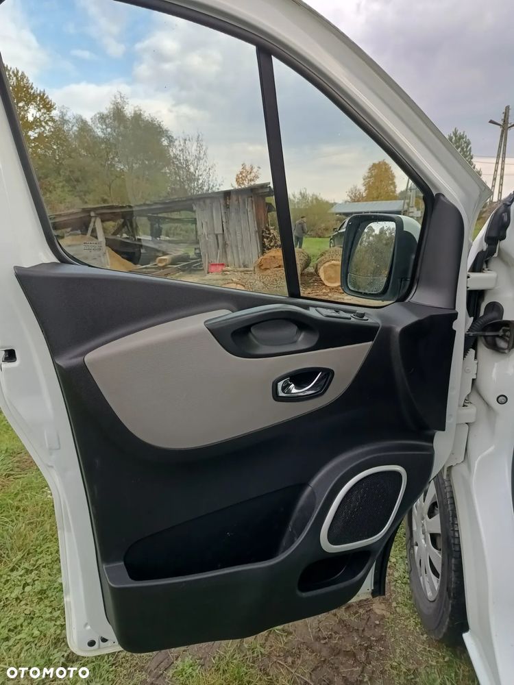 Nissan Nv300 LONG L2H1 jak Trafic, Vivaro 1.6 diesel dCi 125 manual 2018 rok STAN BDB Gotowy do jazdy!!! - 31