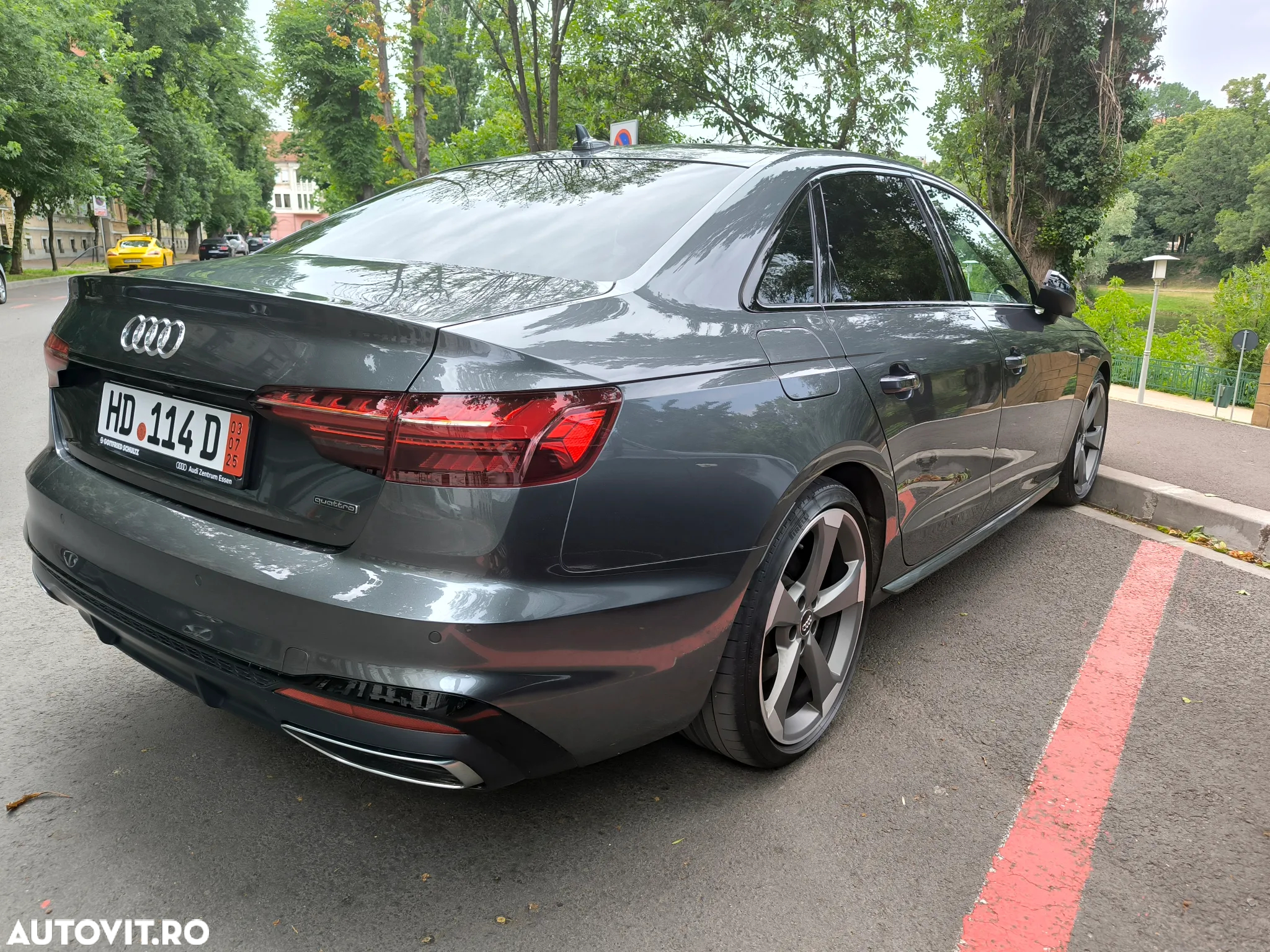 Audi A4 Avant 2.0 40 TDI quattro S tronic Advanced - 7