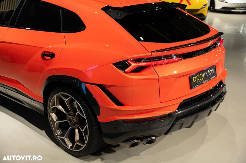 Lamborghini URUS - 24