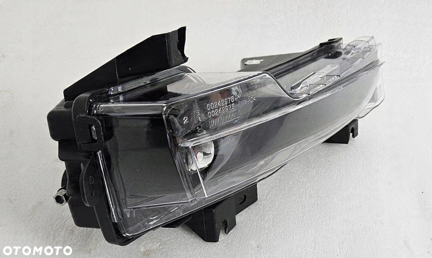 HALOGEN DRL LED HIGH PRAWY TESLA MODEL Y 2020- - 5