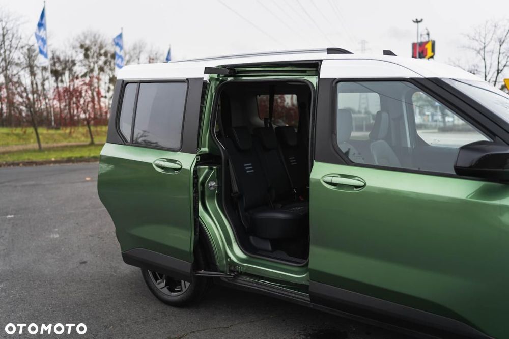 Ford Tourneo Courier - 11