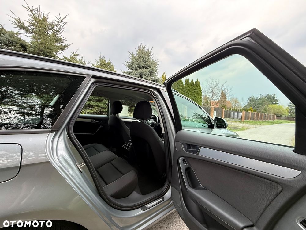 Audi A4 Avant 2.0 TDI DPF multitronic Ambiente - 24