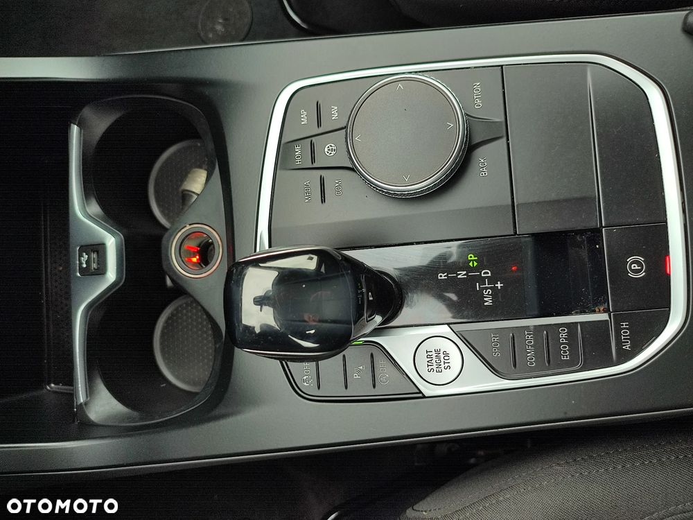 BMW Seria 2 218i Edition Colorvision - 20