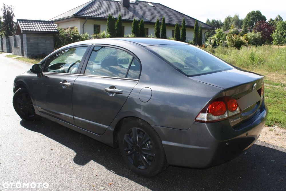 Honda Civic 1.8 Executive i-SHIFT - 5
