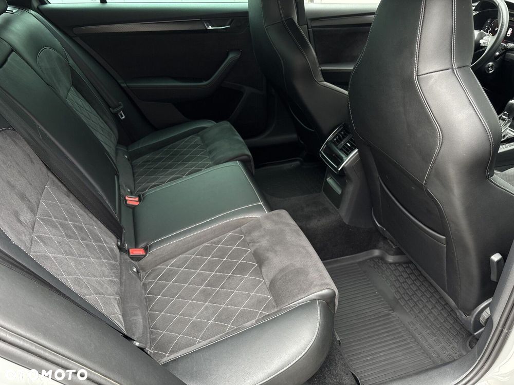 Skoda Superb 2.0 TSI Sportline DSG - 10