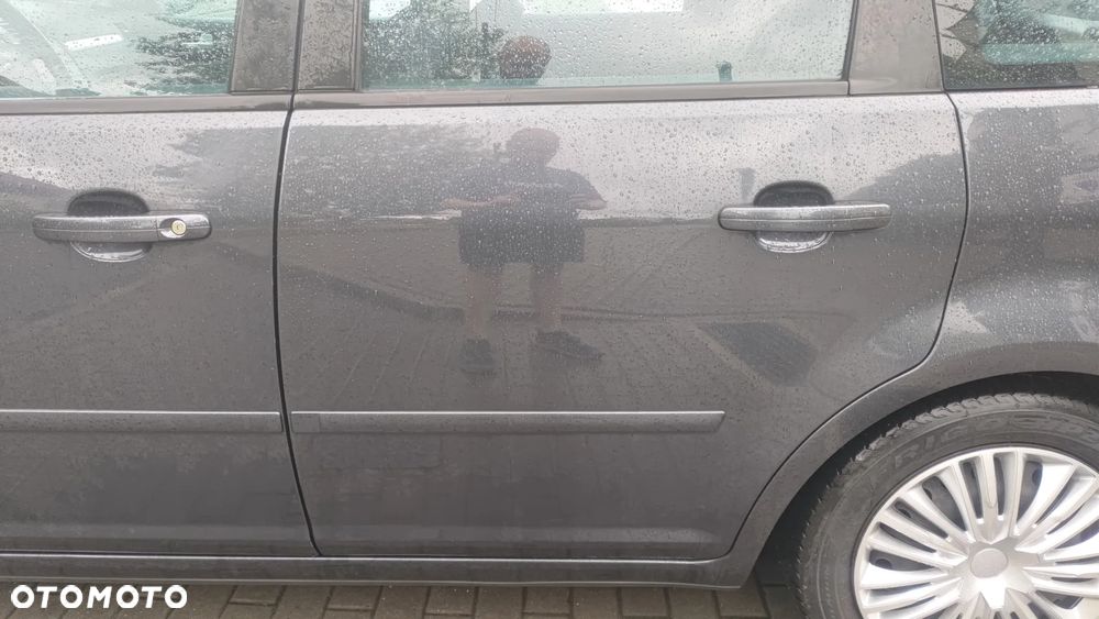 Ford C-MAX 1.8 Titanium - 11