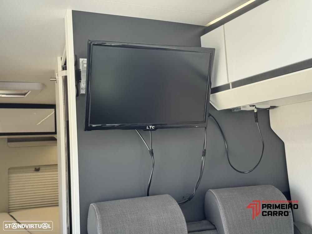 Adria Twin 640 SLB Supreme 180cv Automática - 11