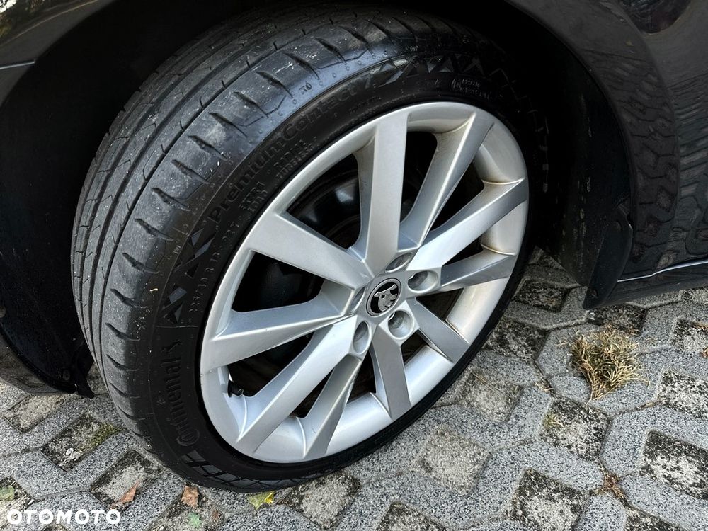 Skoda Octavia 2.0 TDI (Green tec) DSG Joy - 36