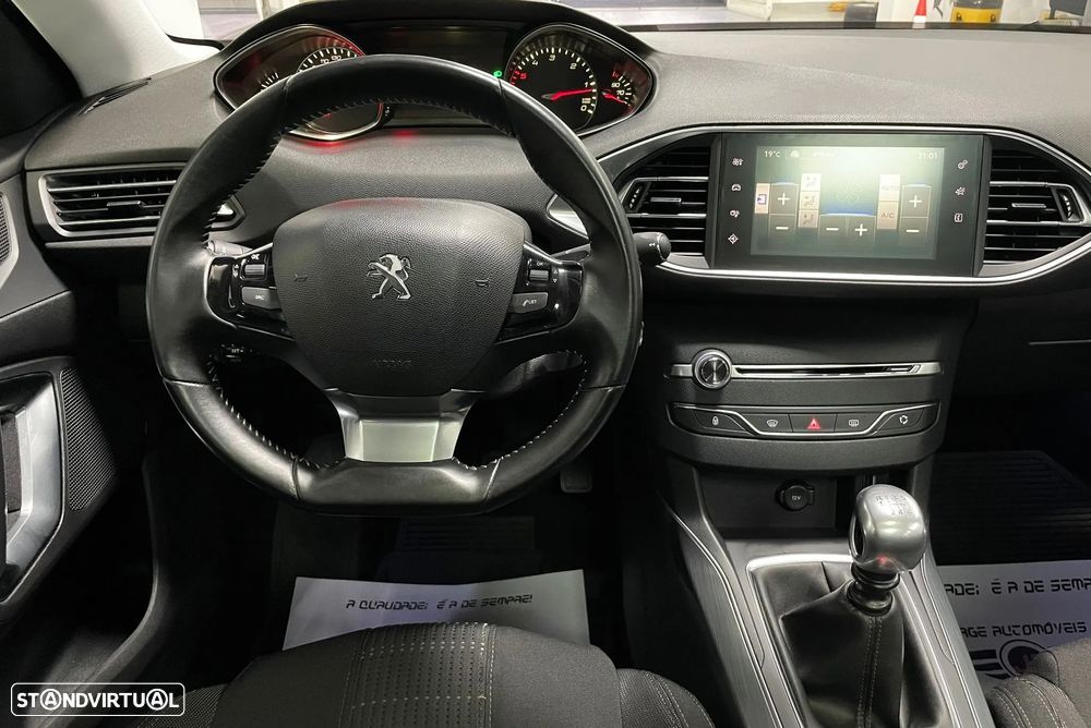 Peugeot 308 SW 1.6 e-HDi Allure J17 - 36