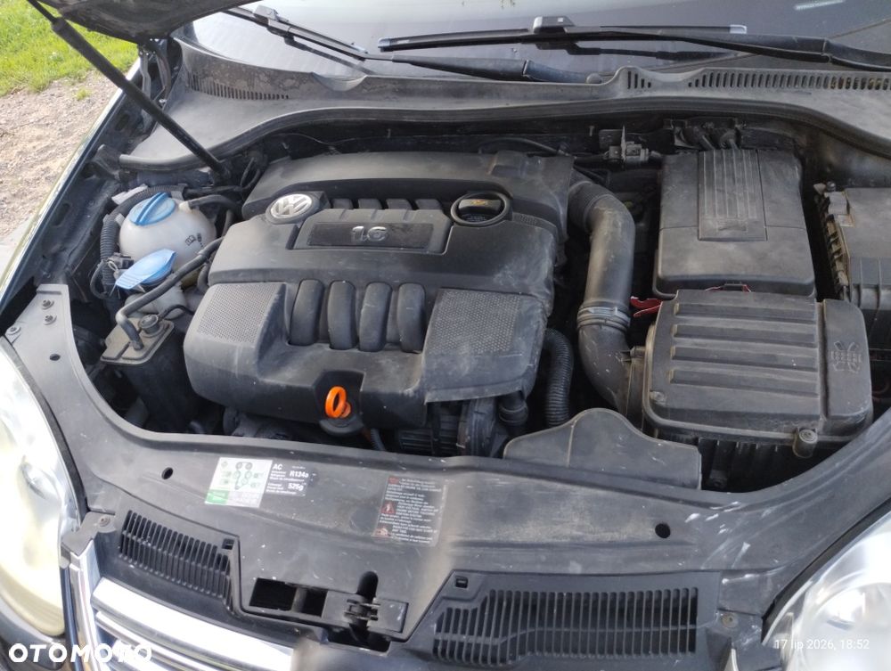 Volkswagen Jetta - 8