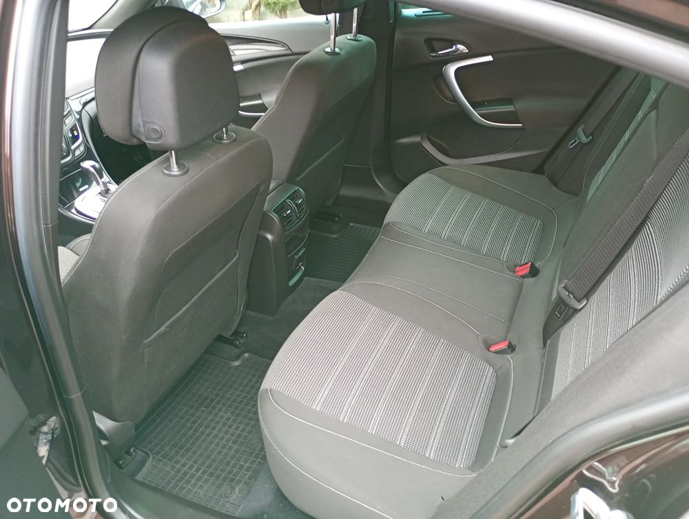 Opel Insignia - 24