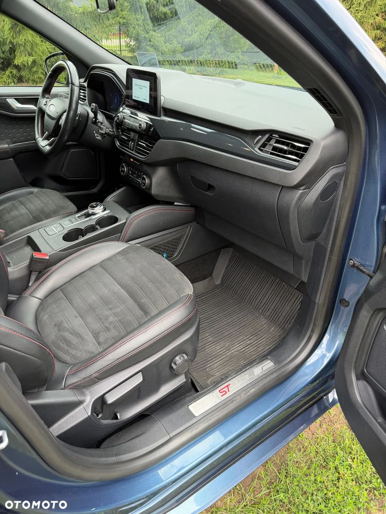 Ford Kuga 2.0 EcoBlue AWD ST-Line X - 11