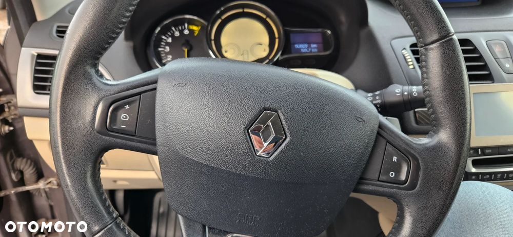 Renault Megane 1.6 16V Authentique Euro5 - 11