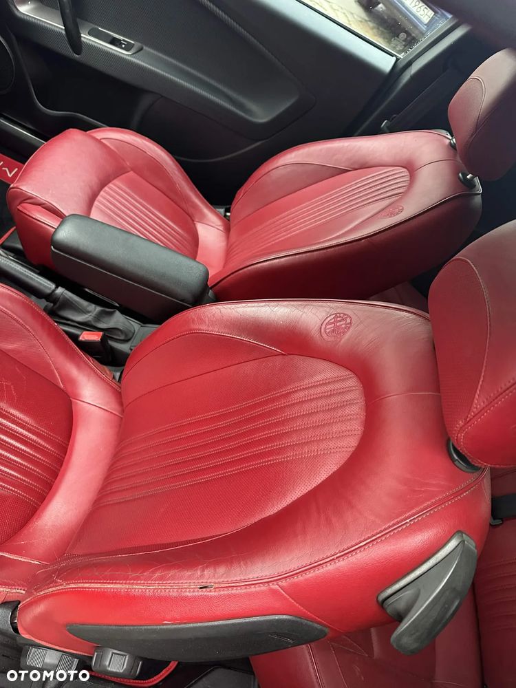 Alfa Romeo Mito - 11
