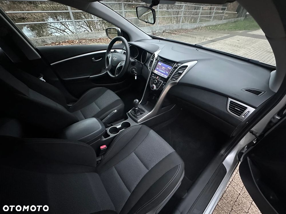 Hyundai i30 1.4 CRDi Comfort - 8