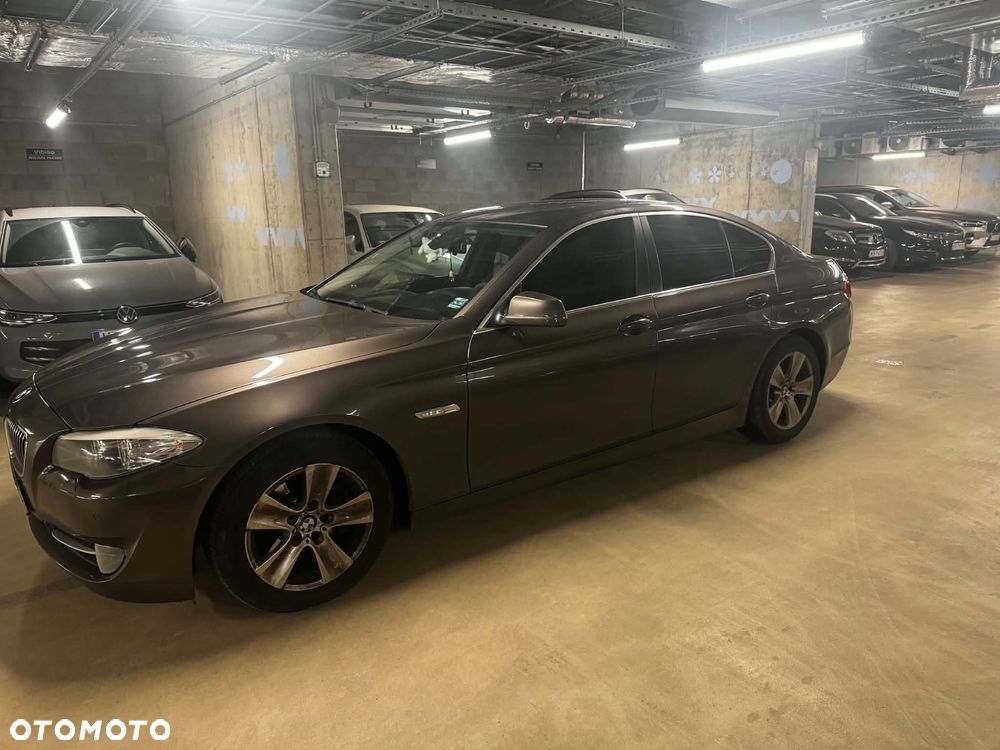 BMW Seria 5 520d - 16