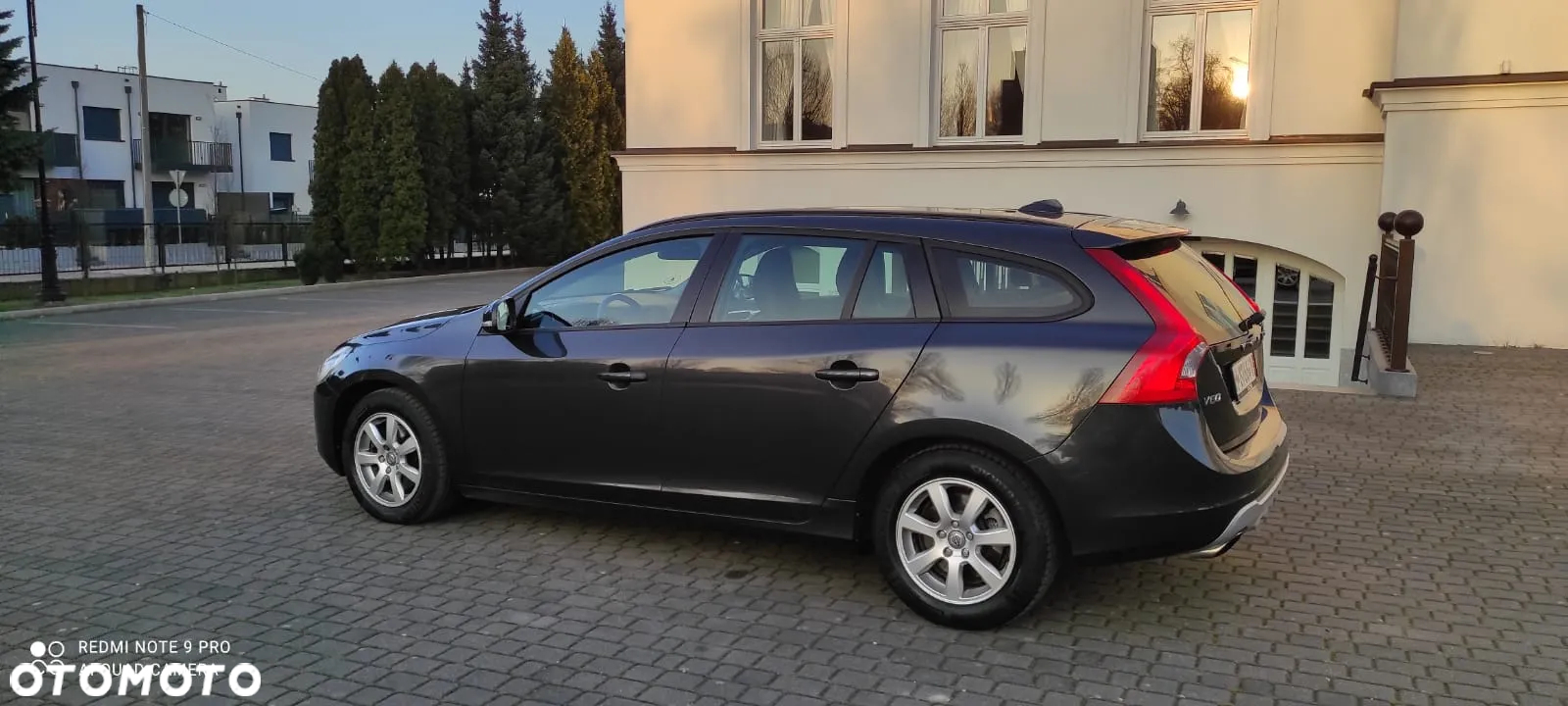 Volvo V60 2.0T Geartronic Powershift Kinetic - 15
