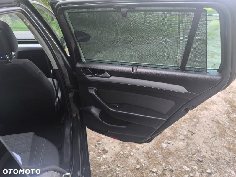 Volkswagen Passat 2.0 TDI EVO Business DSG - 39