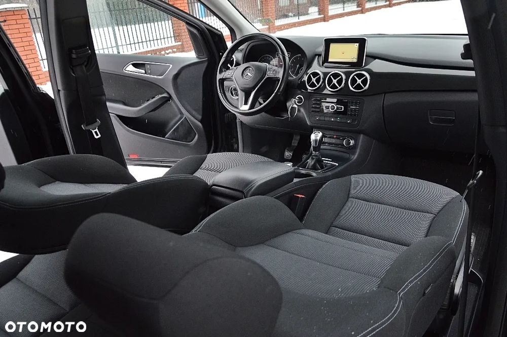 Mercedes-Benz Klasa B 180 BlueEFFICIENCY Edition - 17
