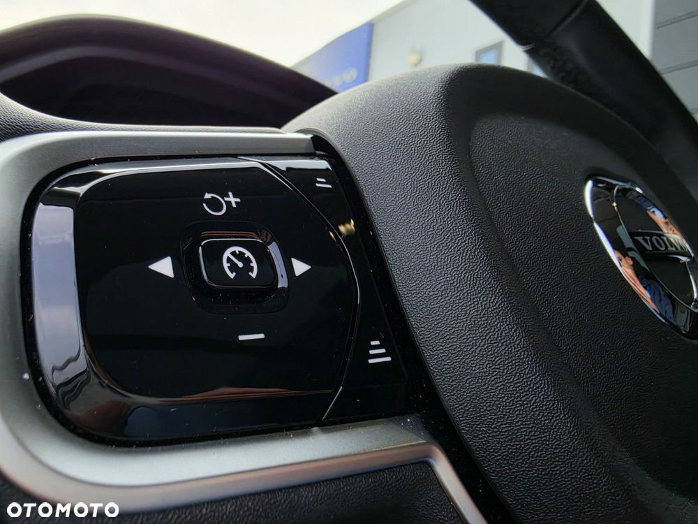 Volvo XC 60 - 22