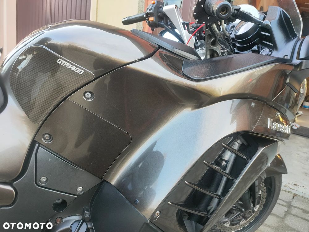 Kawasaki GTR - 14