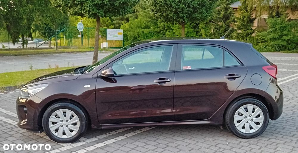 Kia Rio 1.2 L - 13