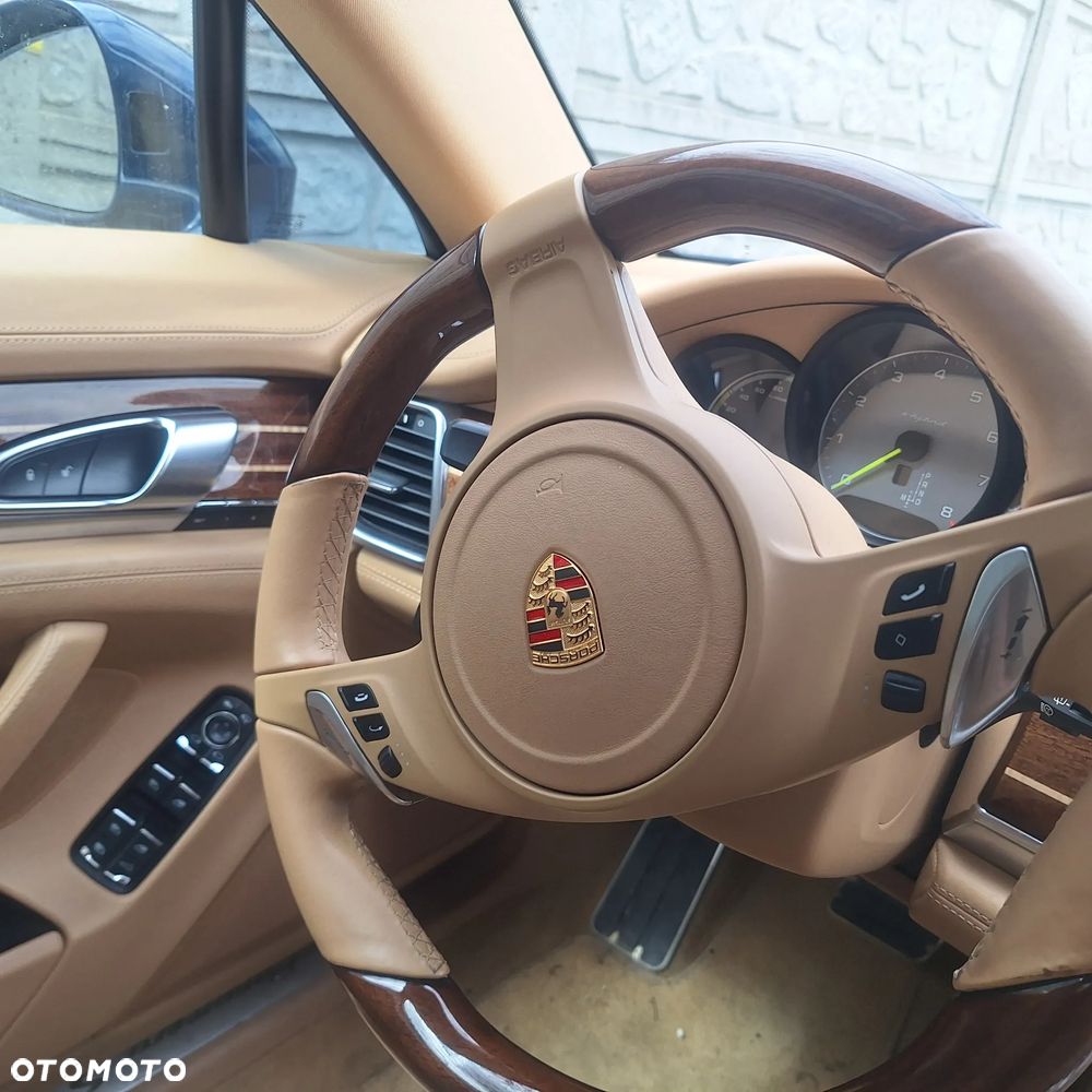 Porsche Panamera S E-Hybrid - 10