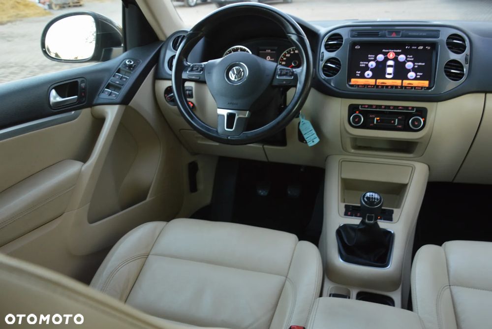 Volkswagen Tiguan - 19