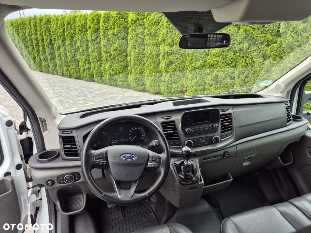 Ford Transit - 12