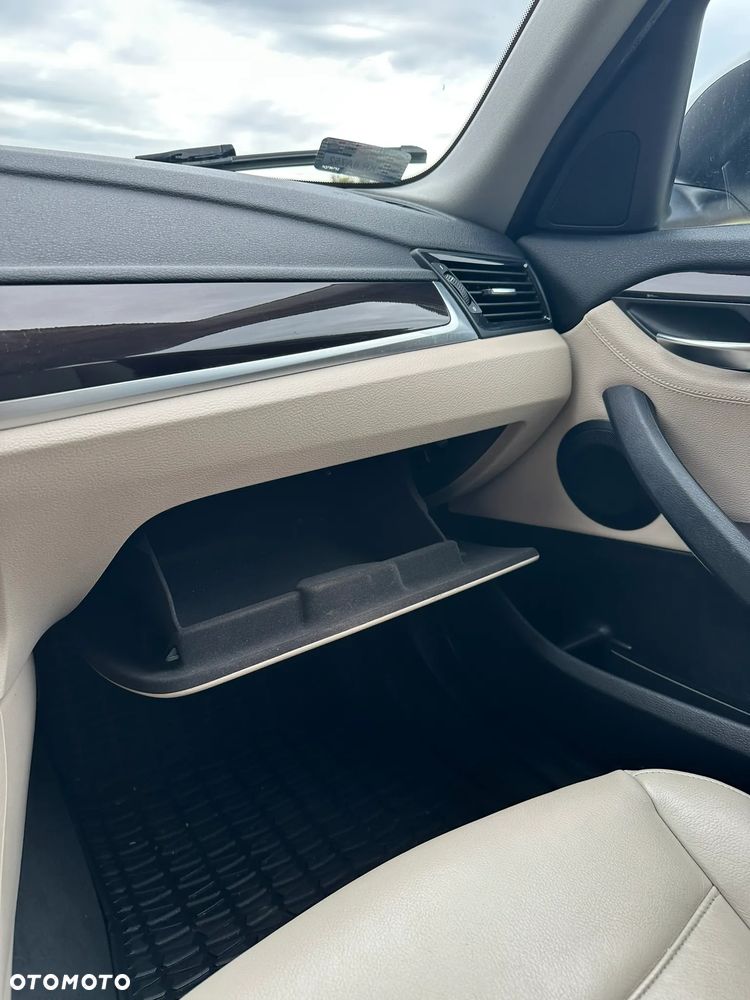 BMW X1 - 17