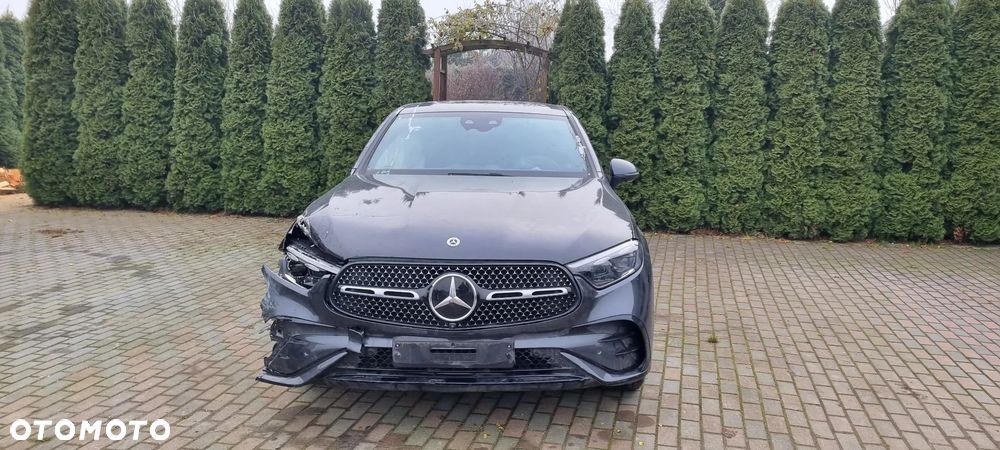 Mercedes-Benz GLC 300 de 4Matic 9G-TRONIC AMG Line Plus - 2