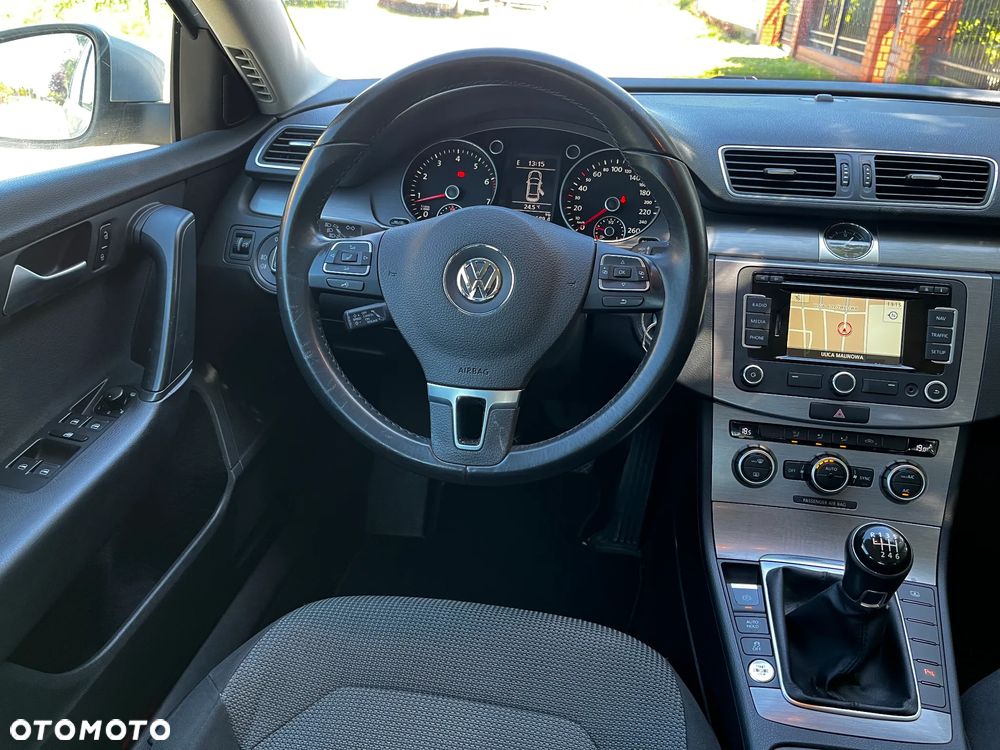 Volkswagen Passat 1.4 TSI BMT Comfortline - 13
