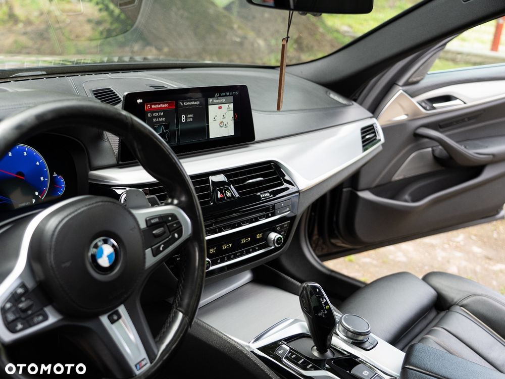 BMW Seria 5 530d xDrive M Sport sport - 34
