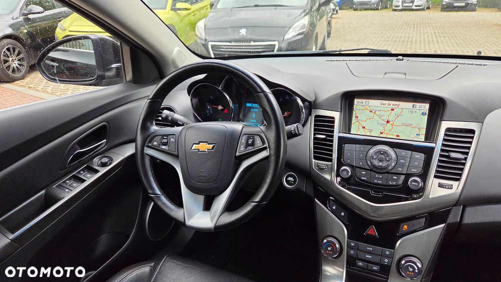 Chevrolet Cruze 1.4 T LTZ - 27