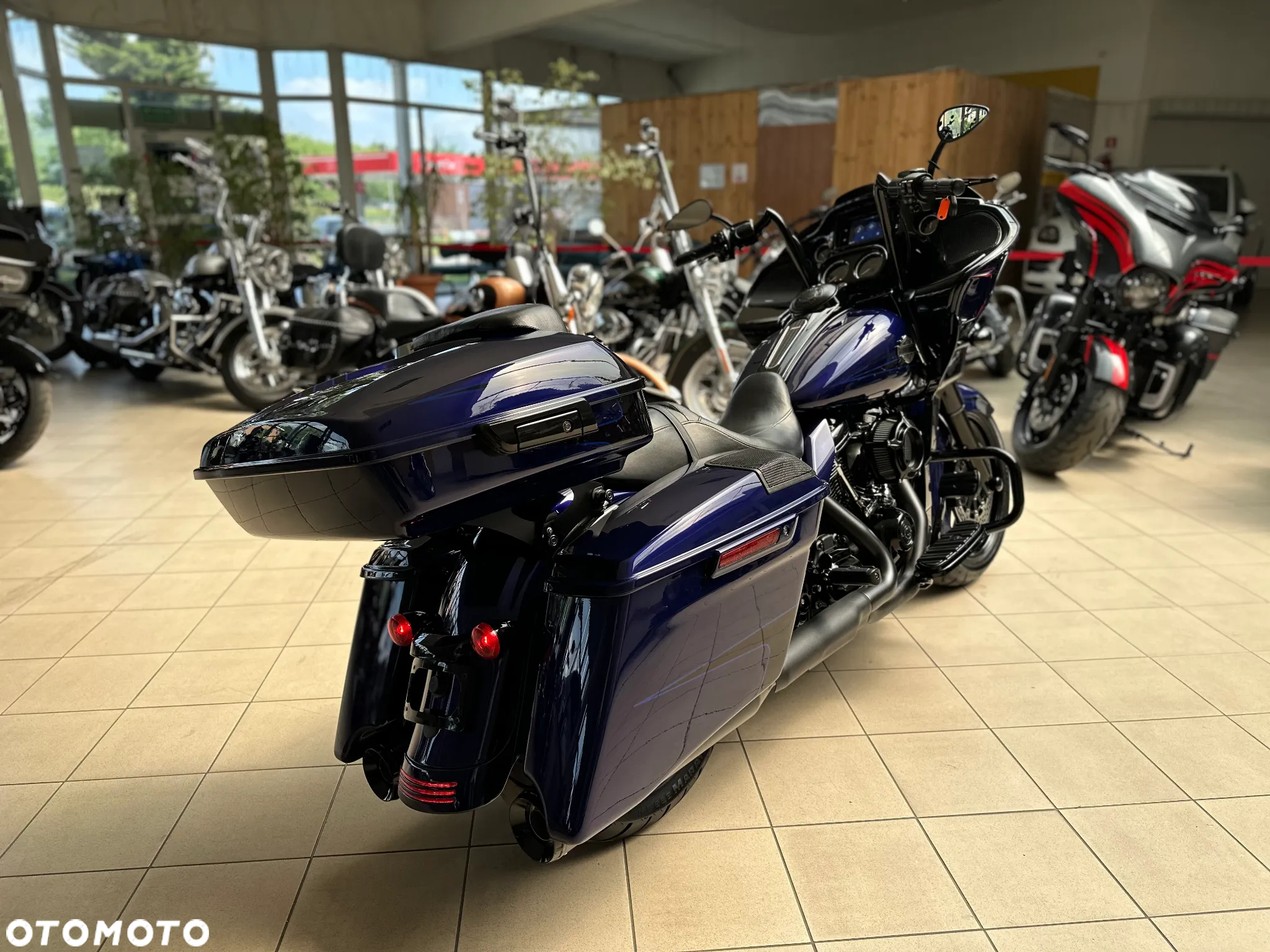 Harley-Davidson Touring Road Glide - 10