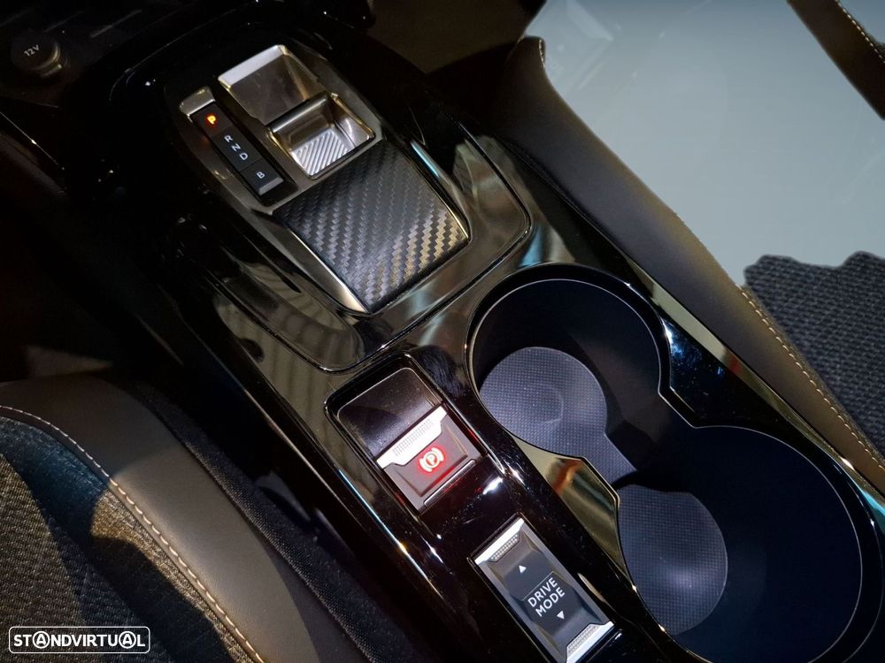 Peugeot e-2008 50 kWh Allure - 18