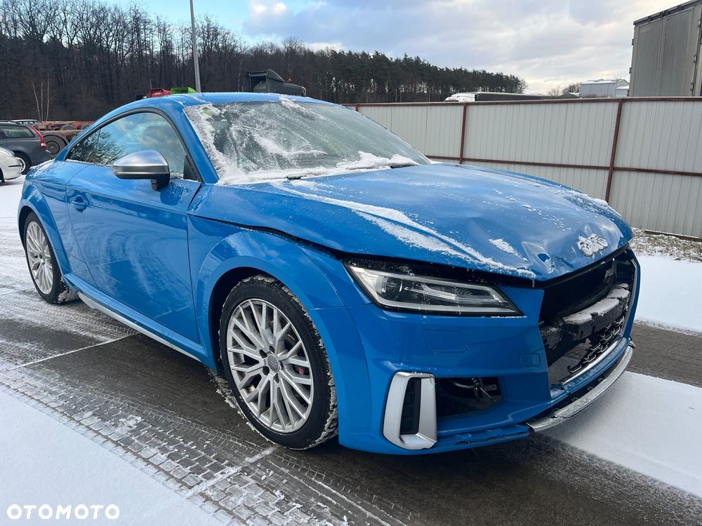 Audi TT S Coupé - 1