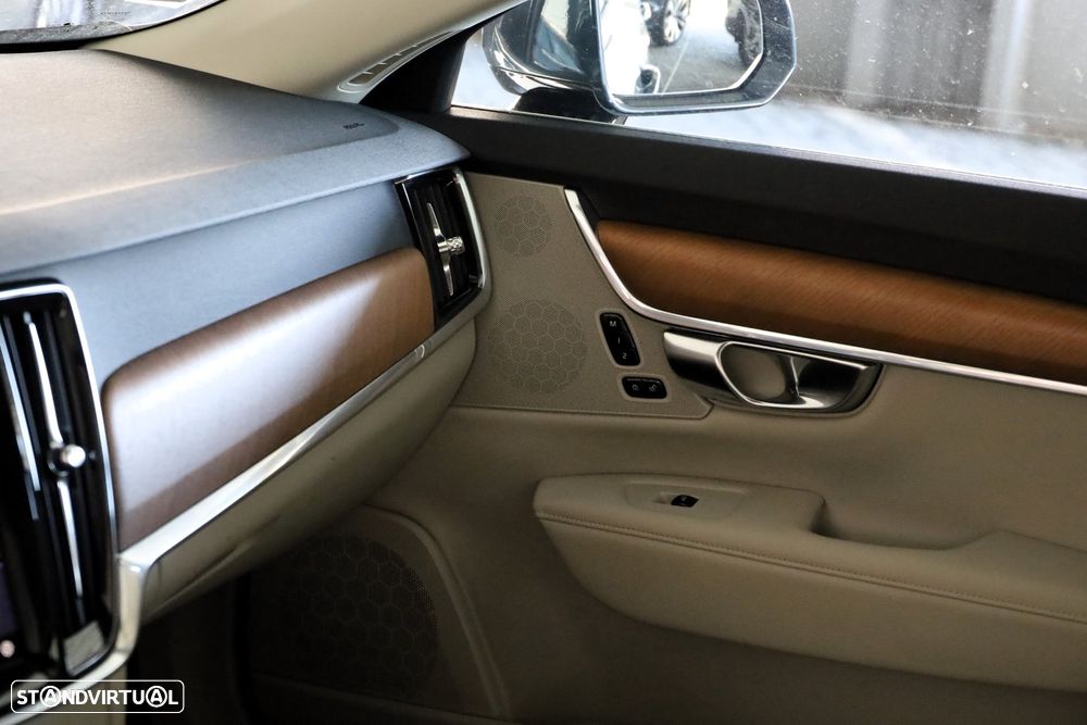 Volvo V90 2.0 T6 PHEV Inscription Expression AWD - 18