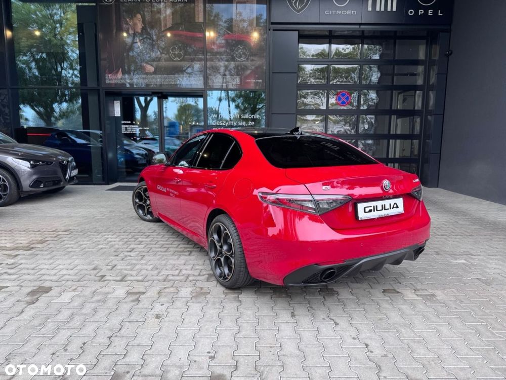 Alfa Romeo Giulia - 9