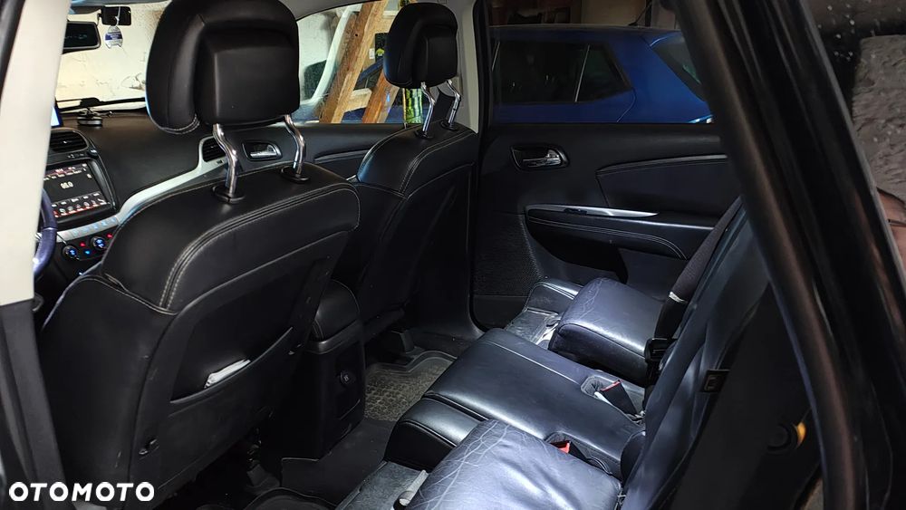 Fiat Freemont 2.0 Multijet Black Code AWD - 4