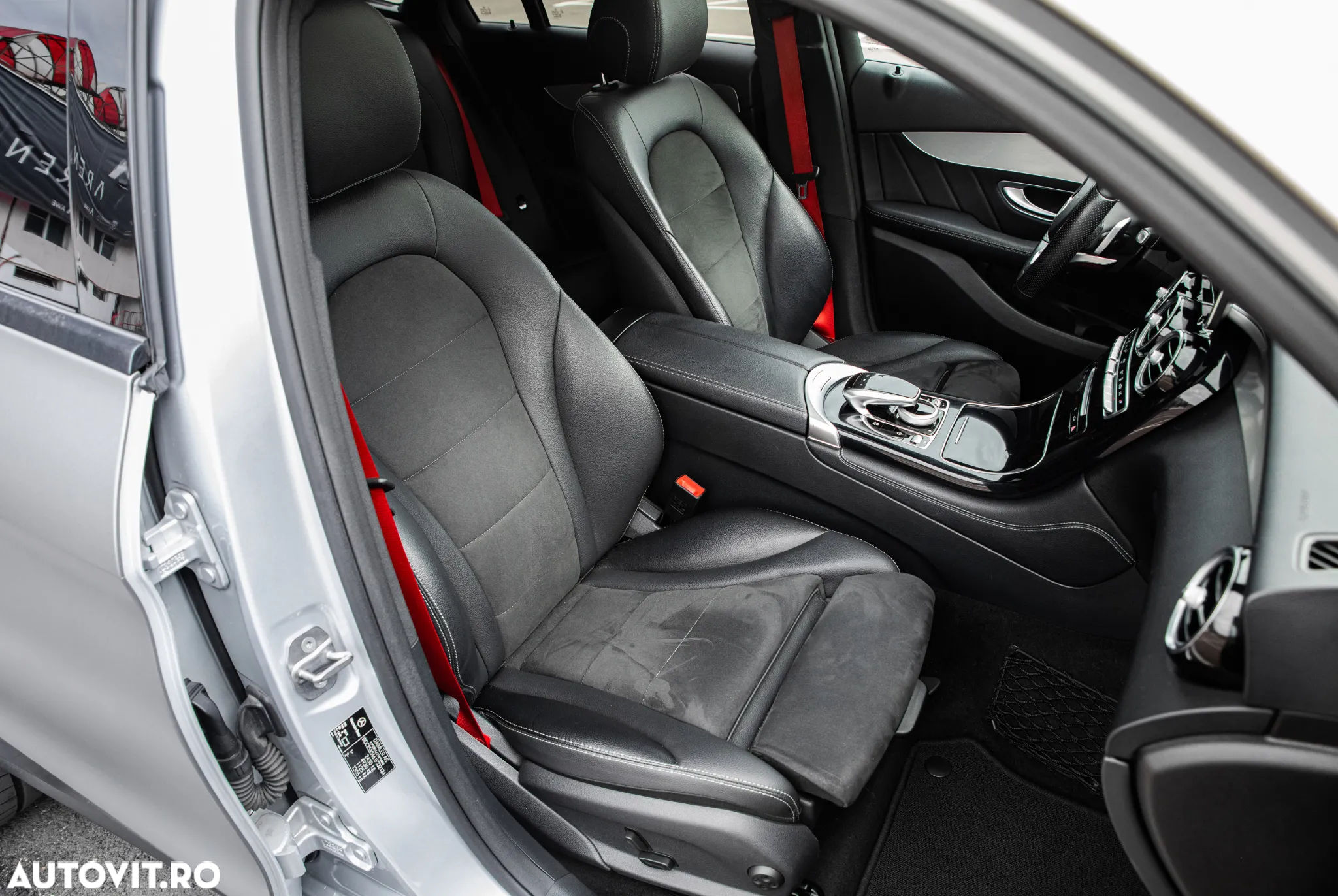 Mercedes-Benz GLC Coupe 250 4MATIC - 25