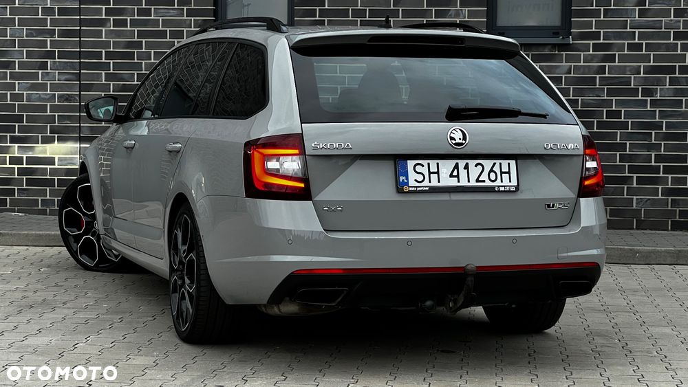 Skoda Octavia 2.0 TDI 4x4 DSG RS - 17
