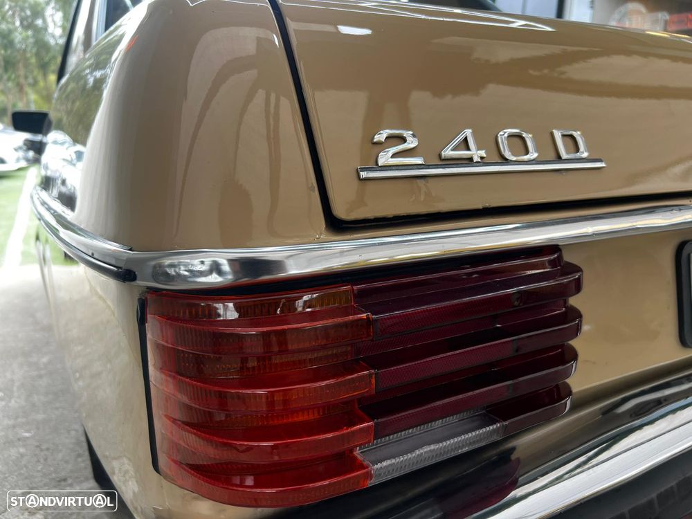 Mercedes-Benz W114/W115 (1968-1974) - 44