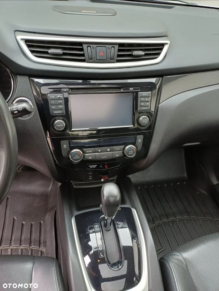 Nissan Rogue - 23