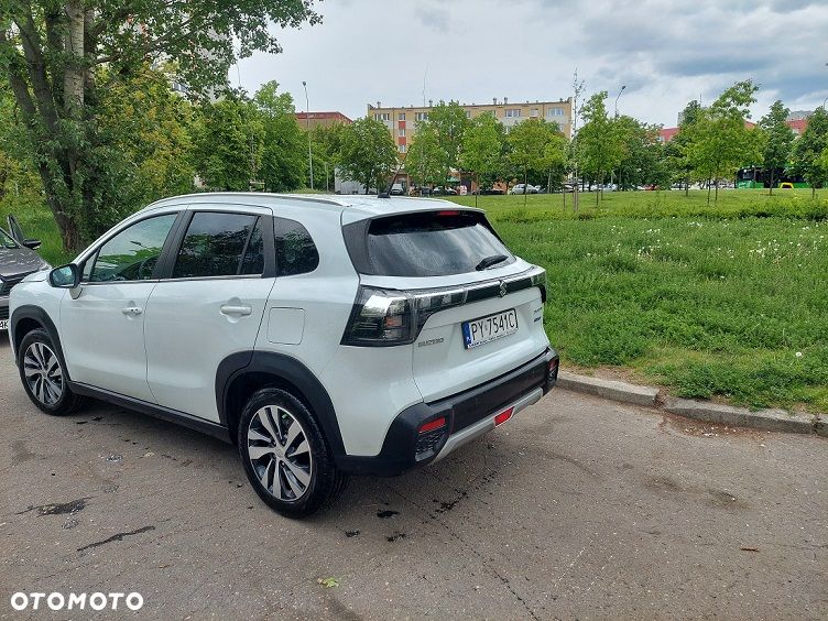 Suzuki S-Cross 1.5 DualJet Hybrid Premium AGS - 3