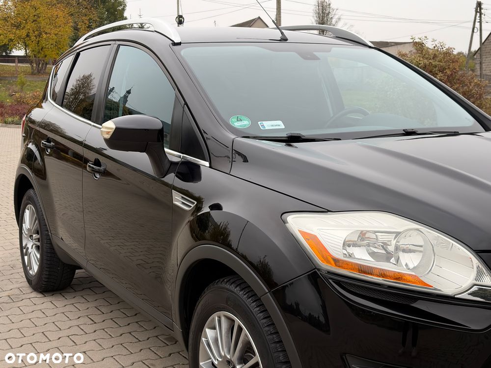 Ford Kuga 2.0 TDCi 2x4 Titanium - 10