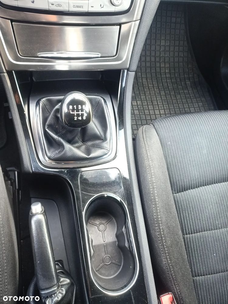 Ford Mondeo 2.0 TDCi Titanium - 16