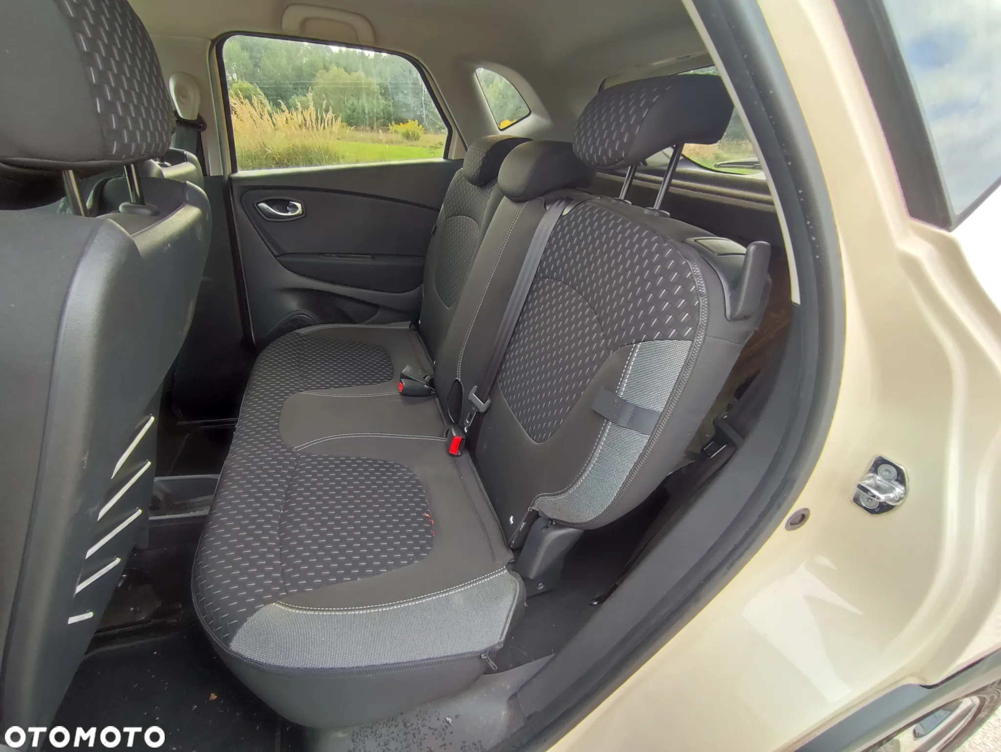 Renault Captur ENERGY TCe 120 EDC Elysee - 11