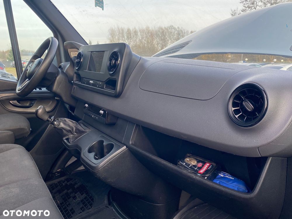 Mercedes-Benz Sprinter 319CDI V6 - 29