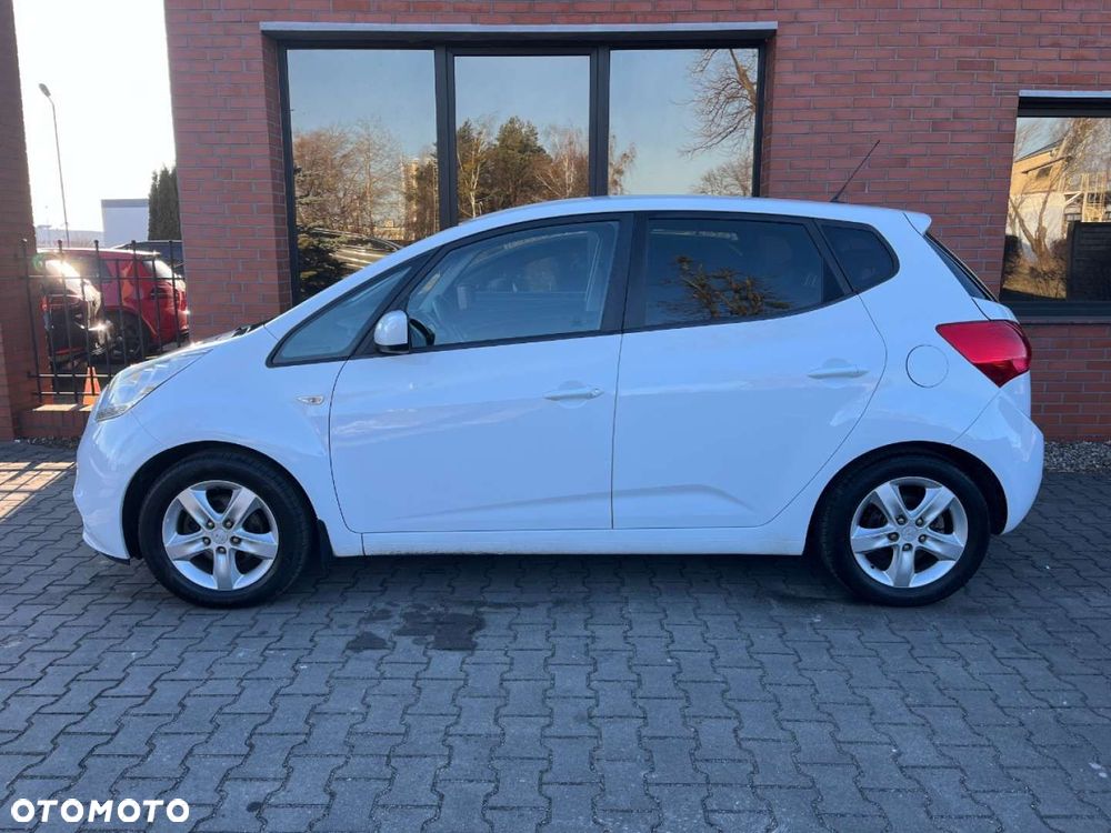 Kia Venga 1.4 CRDi 90 Business Line - 25